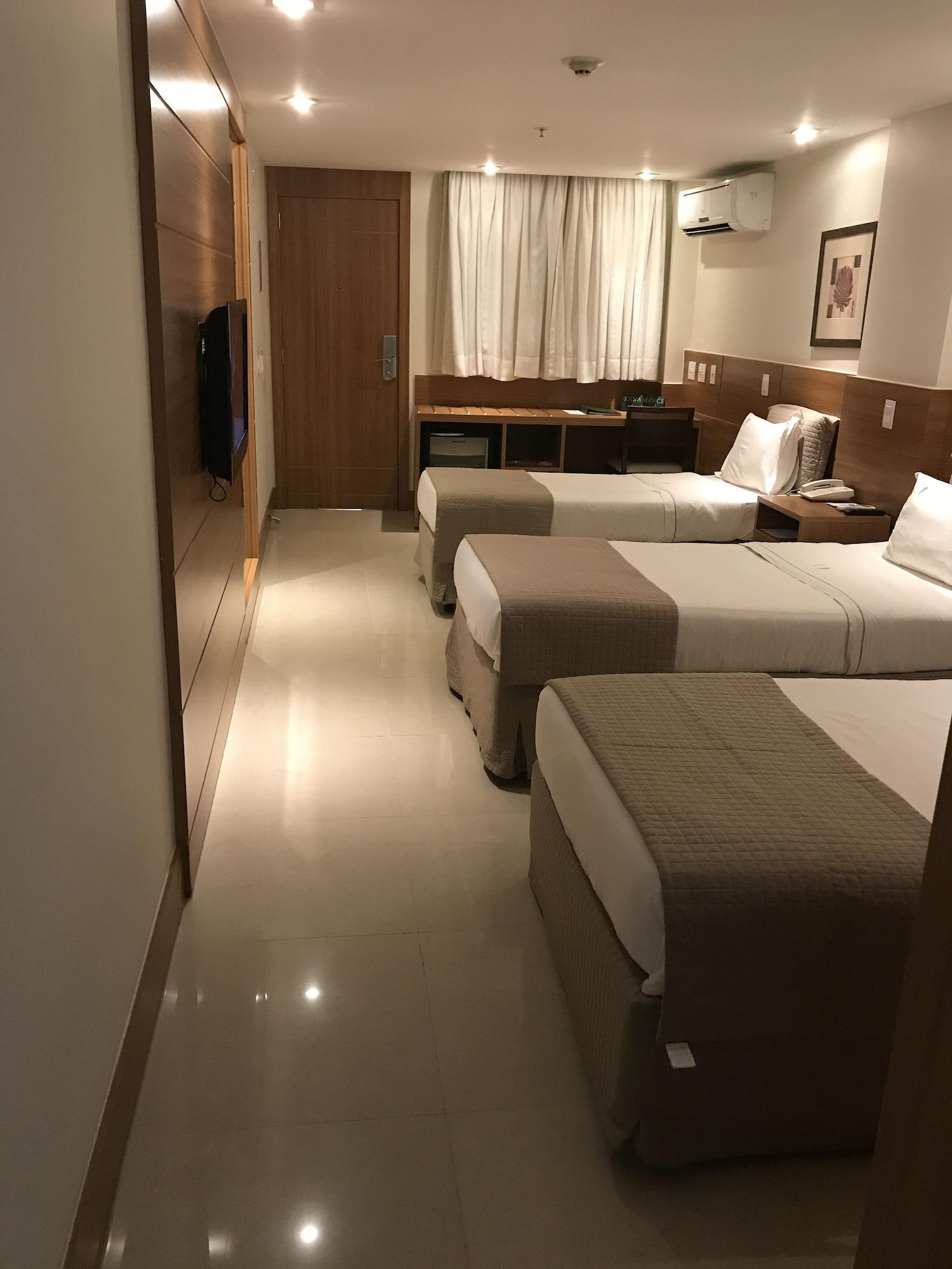 Américas Granada Hotel 4*
